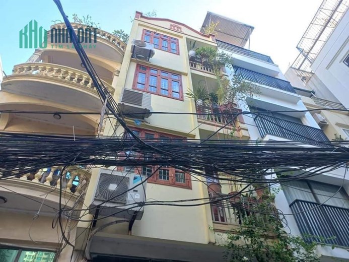 40m Xây 4 Tầng Nhỉnh 6 Tỷ Phân Lô Quân Đội Trung Tâm Quận Cầu Giấy. Vị Trí Cực Đẹp. Giao Thông
