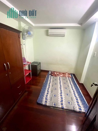 CHO THUÊ nhà nguyên căn 3 tầng đường Hồng Lạc Quận Tân Bình chỉ 13 triệu/tháng – đầy đủ nội thất có