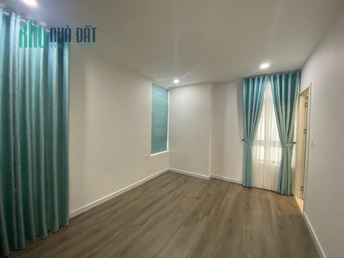 Cho thuê căn 3PN 87m2 15tr/ tháng có máy lạnh + rèm tại Central Premium Q. 8