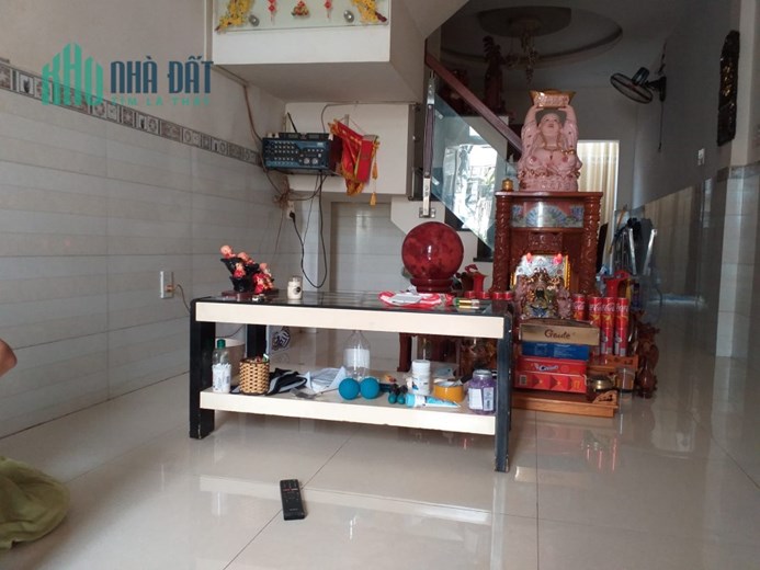 Bán nhà ở ngay đường số 12 Linh Chiểu - 75m2 2 lầu - Hẻm xe hơi thông