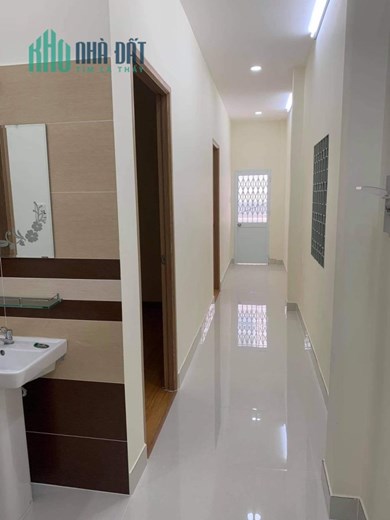 bán nhà 1/ đường 3/2 phường l6 quận 11 Giá 4 tỷ 750.nhà mới trệt ,lửng,lầu