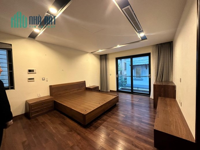 ⚜️ Bán Biêt Thự Mặt Phố  Dịch Vọng, Cầu Giấy, 190m2 4T MT 14m, Chỉ 61.5 Tỷ ⚜️