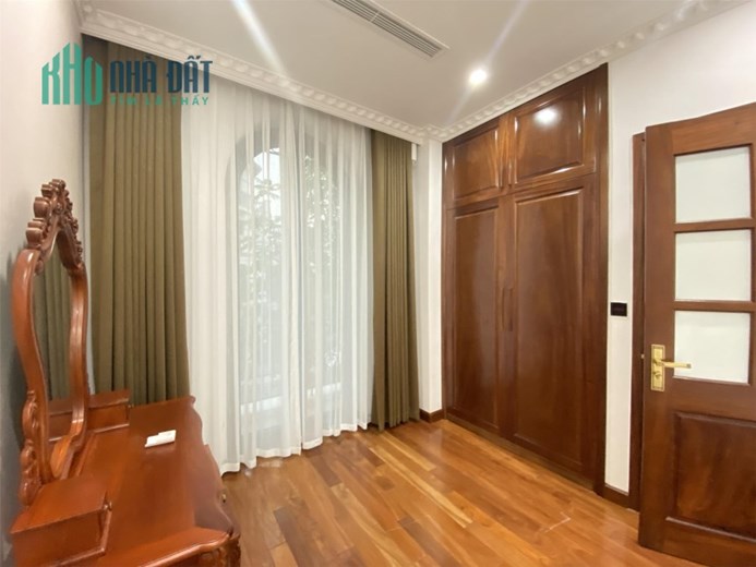 Cần đáo hạn NH nên bán gấp căn shophouse đường 30m Vinhomes Ocean Park 2 Hưng Yên