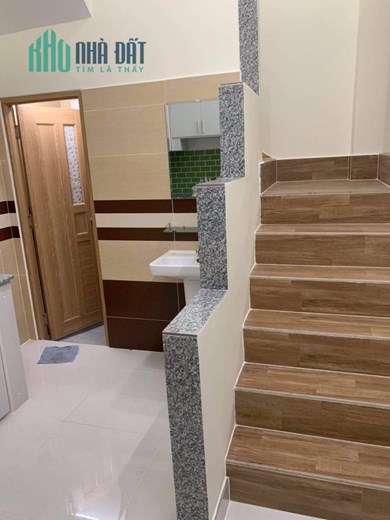 bán nhà 1/ đường 3/2 phường l6 quận 11 Giá 4 tỷ 750.nhà mới trệt ,lửng,lầu