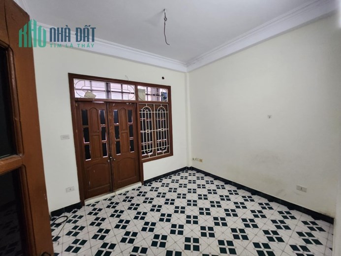 Bán nhà 54m2 phố Âu Cơ, Tây Hồ Dân xây 4 phòng 10m 2 Ô tô phi 4.8 Tỷ