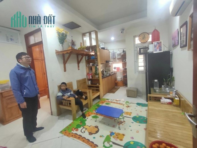 Bán nhà 54m2 phố Âu Cơ, Tây Hồ Dân xây 4 phòng ngủ 2 Ô tô đua 10m 4.6 Tỷ