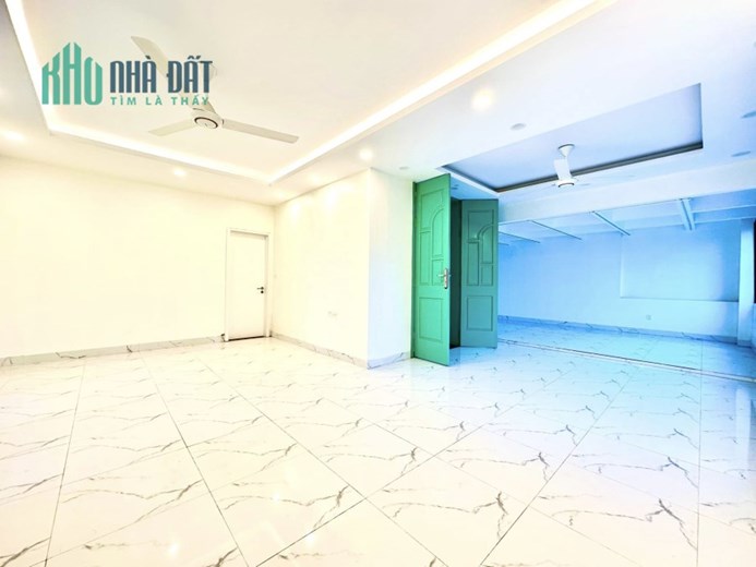⚜️ Bán Tòa Nhà Văn Phòng Mặt Phố Nguyễn Hoàng, Từ Liêm, 100m2 9T, MT 6.5m, Chỉ 75 Tỷ ⚜️
