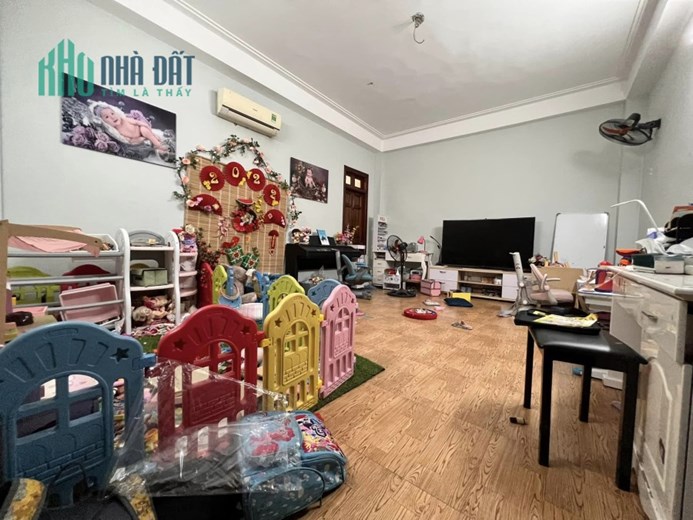 ⚜️ Bán Nhà Mặt Phố Thanh Nhàn, Hai Bà Trưng, 165m2 7T MT 9.5m, Chỉ 72 Tỷ ⚜️
