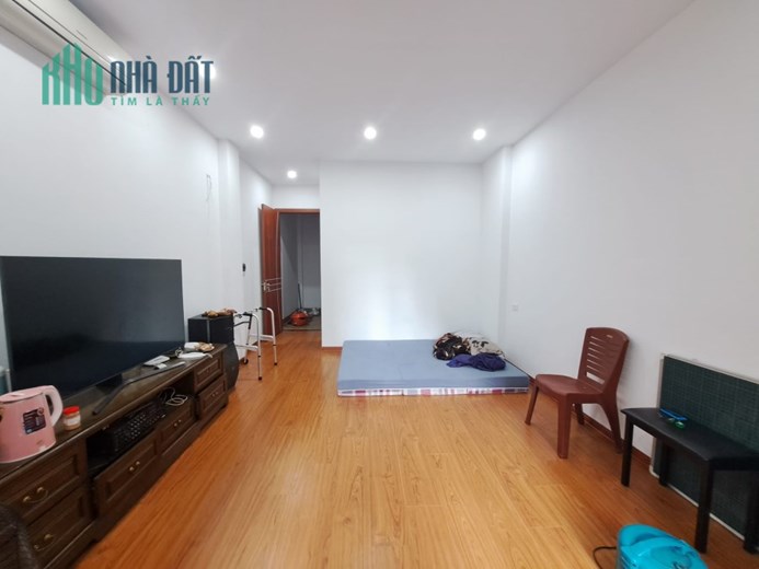 BÁN NHÀ KĐT VĂN QUÁN - Ô TÔ QUA NHÀ - KINH DOANH BẤT CHẤP, 35M2, 5TẦNG, 4MT