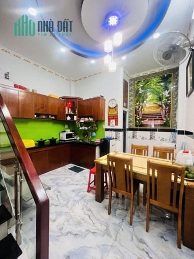 Gấp bán nhà đường Tô Hiến Thành Quận 10, 45m2 - 5Tầng - Chỉ Nhỉnh 4Tỷ .