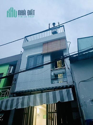 HẺM XE TẢI THÔNG - SÁT CHỢ GÒ XOÀI - THÍCH HỢP VỪA Ở VỪA KINH DOANH