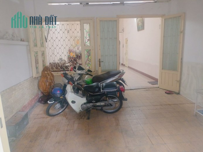 BÁN NHÀ MẶT TIỀN LÊ QUỐC HƯNG, PHUỜNG 13 QUẬN 4 - 150M2 -MR THIỆN 0917968677