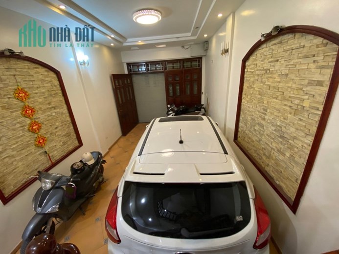 Bán nhà phố Hoàng Văn Thái, Thanh Xuân, ô tô KD 68m, 4 tầng. Giá: 13 tỷ