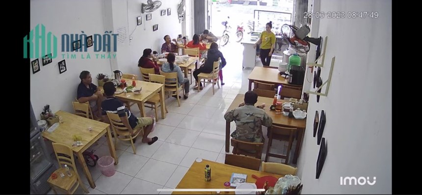 Cần Sang Lại Quán Ăn Uống Đang Hoạt Động Kinh Doanh Tốt