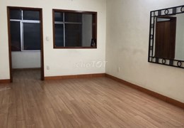 Cho thuê căn hộ tập thể phố Lý Văn Phúc, Đống Đa