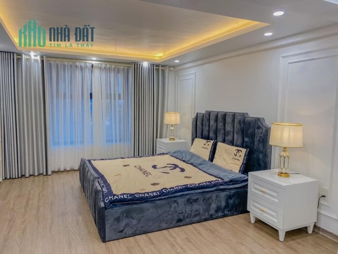 Bán nhà phố Pháo Đài Láng, Đống Đa 60m, 5 tầng, mt 4.8m. Giá: 15.2 tỷ