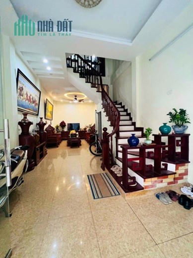 ĐI ÚC! Bán nhà Tam Trinh, Gần Mai Động, THOÁNG SÁNG RỰC RỠ 37m2 x 4T giá 3.5tỷ