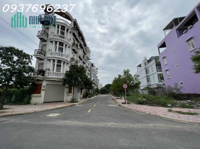 Bán 100m2 đất thổ cư đường Thạnh Lộc 47,phường Thạnh Lộc Quận 12, giá đầu tư