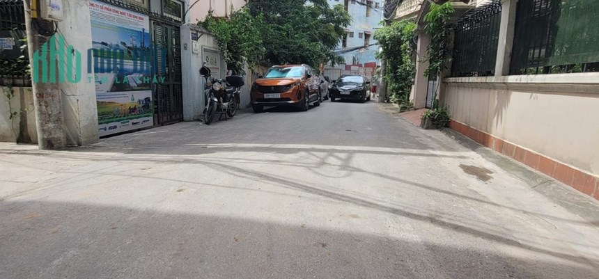 Bán nhà phân lô Hoàng Quốc Việt, diện tích 50m2 nhà 4 tầng, ngõ rộng thông Gara ôtô đỗ, KD