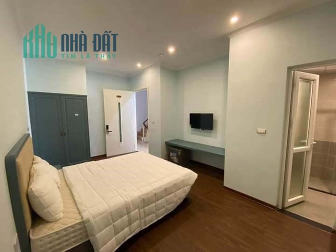 Bán Căn APARTMENTS TRẦN DUY HƯNG 114m2 x 8 tầng , 15 phòng kép kín + 2 căn penhouse.