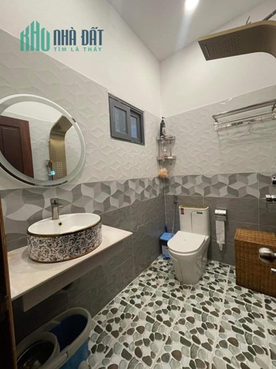 Mặt Tiên Tân Phú, 5 Tầng, Gần 90m2, - Kinh doanh Tốt Dòng Tiền Ổn Định -Có Thang Máy.