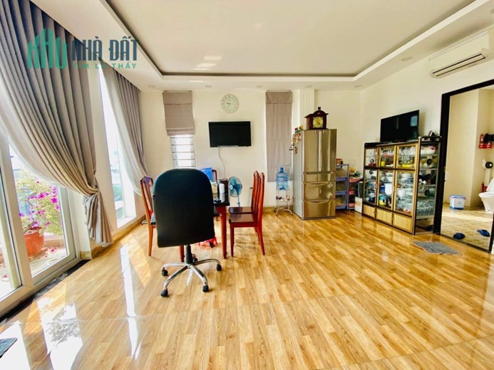 Lê Trọng Tấn Sát Mặt Tiền, 5 Tầng, Ngang Gần 6m, Xe Hơi Tận Nhà, Cần Bán Gấp.