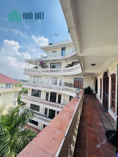 Cho thuê căn hộ Resort Villa An Phú Đông Q12 Full nội thất 180m2 2 PN. 2 WC
