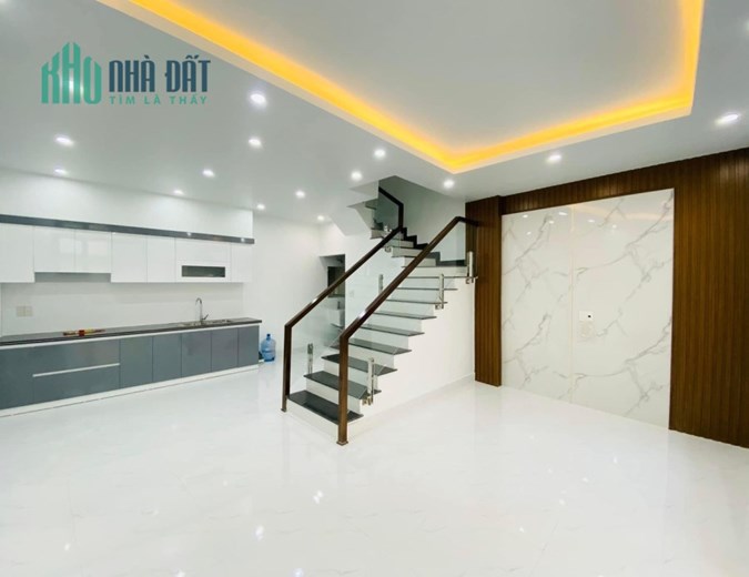 ⭐️ Nhà 3 tầng, 40m2 Độc lập chỉ 1 rẽ tới nhà phố Lạch Tray ⭐️