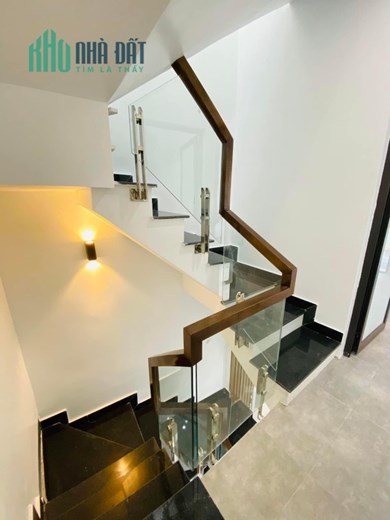 ⭐️ Nhà 3 tầng, 40m2 Độc lập chỉ 1 rẽ tới nhà phố Lạch Tray ⭐️