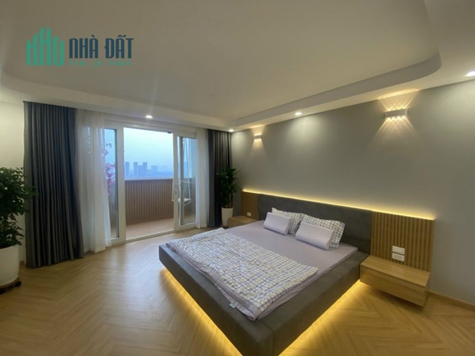Penhouse đường Nguyễn Trãi, 235m2, chủ nhà để không ở, đủ đồ xịn, 9.4 tỷ