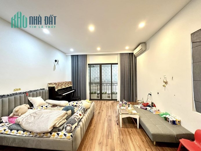 Bán Nhà Ngõ 84 Kim Ngưu, Lô Góc, Cách Phố 50m, Nở Hậu, Mới Đẹp, 77m2*4T*5,1m, Chỉ 9,5 Tỷ