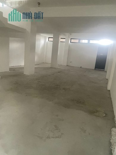 Cho thuê mặt bằng mặt tiền đường Tôn Dật Tiên