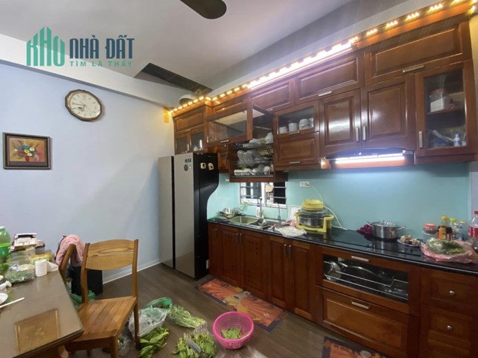 BÁN NHÀ  NGUYỄN VĂN CỪ  DT55M 6 TẦNG 6 TỶ1 ,  NHÀ PHÂN LÔ,Ô TÔ ĐỖ CỬA.