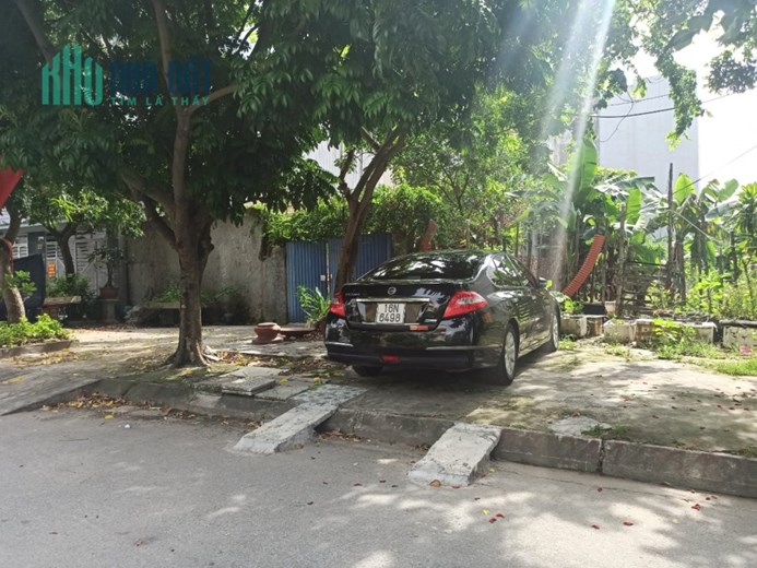 Bán đất 180m, ngang 9, đường 30m GIÁ 60 tr/m Thư Trung - Văn Cao