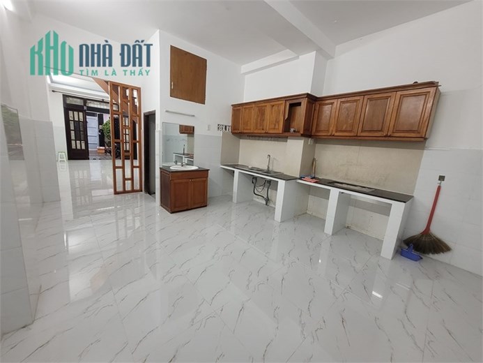 Cực Ngộp! Hẻm 6m thông, Phú Thọ Hòa, Tân Phú – 81m2, 3 tầng, chỉ 5.6 tỷ