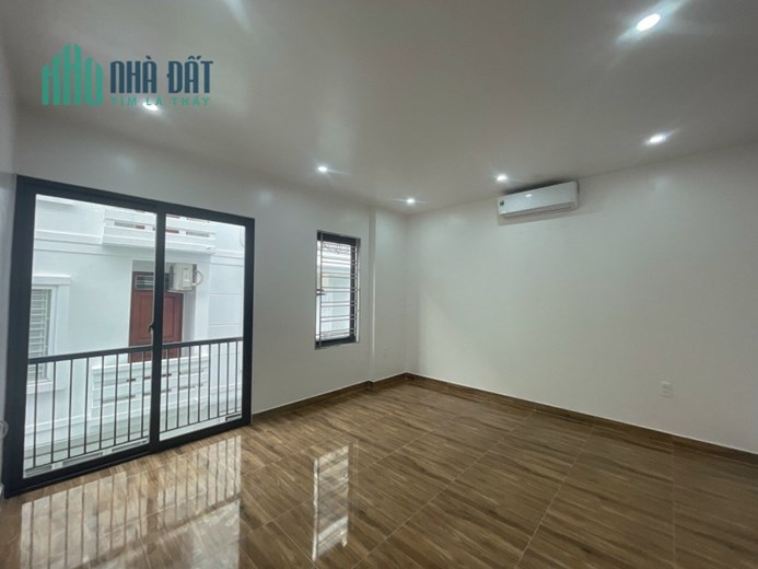 Bán nhà xây mới tinh Hoàng Ngọc Phách - Quán Nam, 50m 4 tầng, ngõ ô.tô, GIÁ 4.39 tỉ
