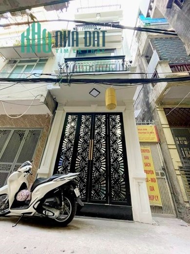 TRUNG TÂM QUẬN ĐỐNG ĐA 4 TẦNG GIÁ 3.25 TỶ PHỐ XÃ ĐÀN THIẾT KẾ HIỆN ĐẠI CHỦ TẶNG FUN NỘI THẤT KHÁCH