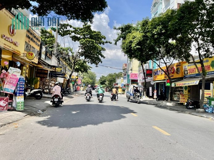 Bán gấp nhà mặt tiền Lê Đức Thọ, P.17, Gò Vấp 28tỷ