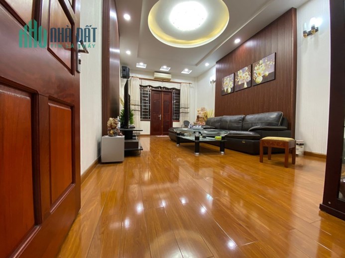 Bán nhà phố Hoàng Văn Thái, Thanh Xuân, ô tô KD 68m, 4 tầng. Giá: 13 tỷ