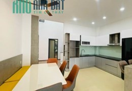 TÔI CẦN BÁN CĂN NHÀ 3 TẦNG ĐƯỜNG PHÙNG CHÍ KIÊN