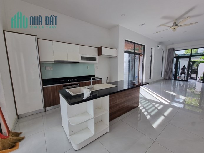 BÁN GẤP, BIỆT THỰ ĐẶNG THÙY TRÂM, GẦN SÔNG SÀI GÒN, DT 10x21m, CHỈ 26 TỶ