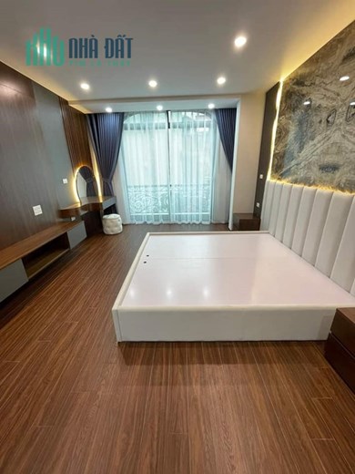 Bán nhà phố Đỗ Quang, Cầu Giấy, ô tô KD 60m, mt 4m. Giá: 14.9 tỷ