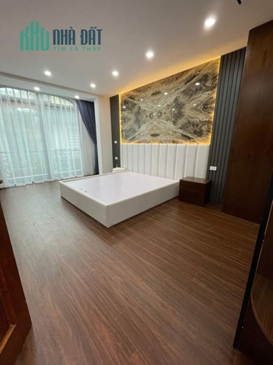 Bán nhà phố Đỗ Quang, Cầu Giấy, ô tô KD 60m, mt 4m. Giá: 14.9 tỷ