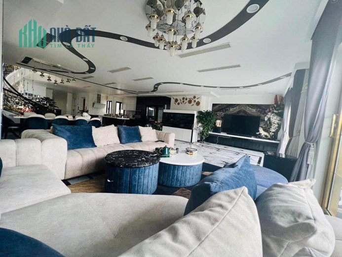 ⚜️ Bán Tòa Nhà Khách Sạn Đường Bưởi, Ba Đình, 300m2 10T, MT 9m, Chỉ 99 Tỷ ⚜️
