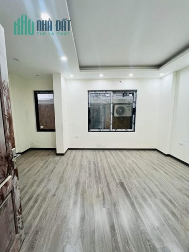 GIẢM NHANH BÁN GẤP: NHÀ MỚI Ở NGAY Ô TÔ ĐỖ CỬA 30M CHỈ 2.9 TỶ PHÚC LỢI, LONG BIÊN