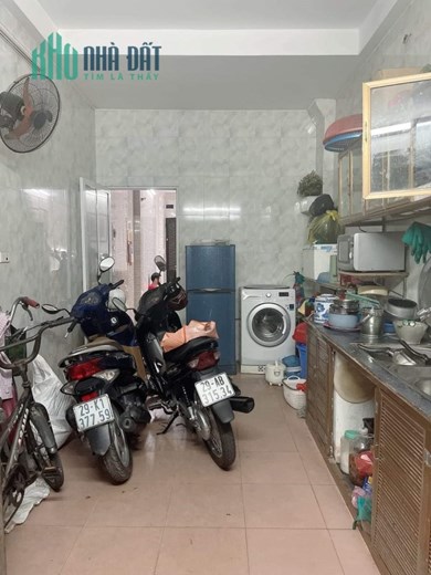 NHÀ ĐỨC GIANG, LONG BIÊN SÁT MẶT PHỐ, 2 MẶT THOÁNG, 40M2 CHỈ 2,45 TỶ - ĐẦU TƯ MẠNH