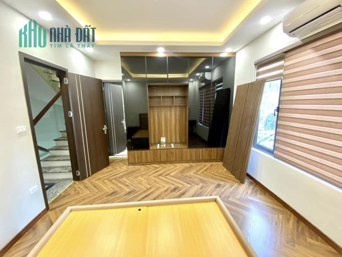 Bán biệt thự 135m2 phố Nghi Tàm, Tây Hồ Gara Ô tô tránh Kinh doanh vô địch 17.1 Tỷ