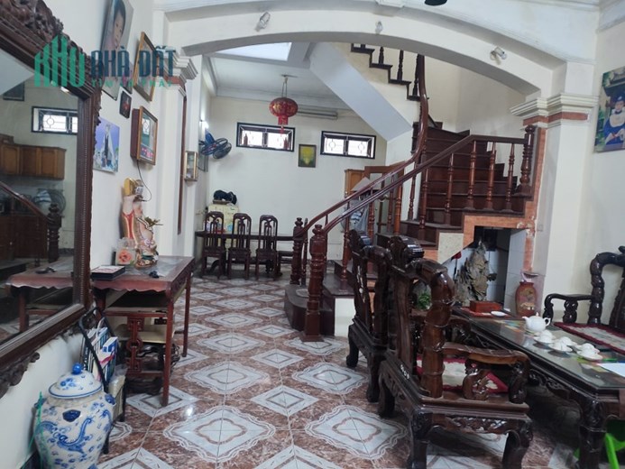 Bán ngôi nhà 138m2 phố Nghi Tàm, Tây Hồ Gara 2 Ô tô tránh Kinh doanh đỉnh cao 17.4 Tỷ