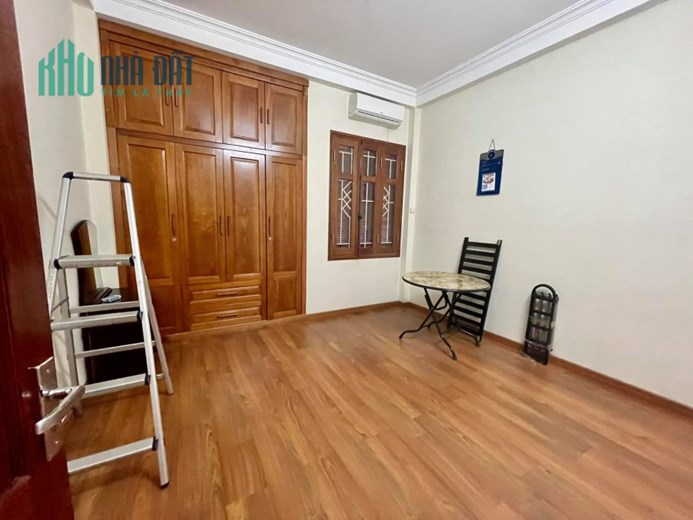 Bán nhà 42m2 phố Dân xây 5 phòng 10m ngõ Ô tô phi 4.2 Tỷ