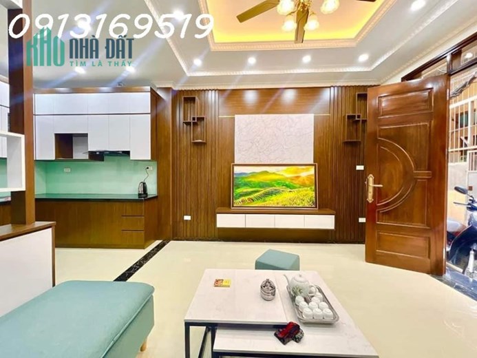 BÁN NHÀ NGUYỄN TRÃI, 50m2x 4T, MT5m, Ô TÔ ĐỖ CỬA, LÔ GÓC, KINH DOANH, CHỈ NHỈNH 4 TỶ
